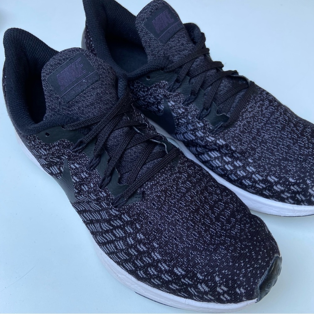 Nike Air Zoom Pegasus 35 Black Running Shoes - Men’s Size 9